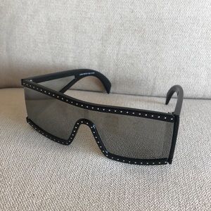 Reflective flat cut motor sunglasses